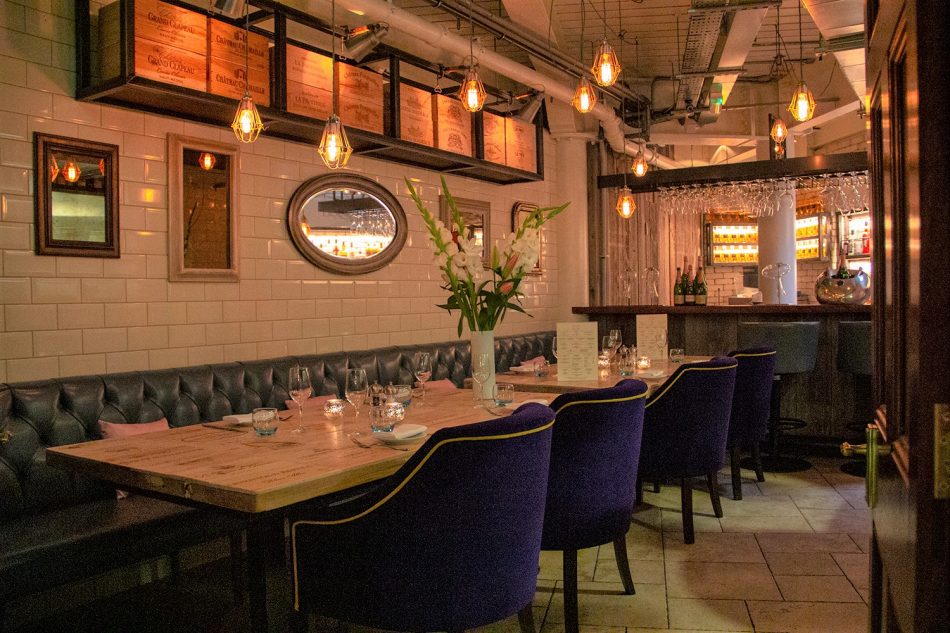 2850 Wine & Kitchen Restaurant & Wine Bar In London
